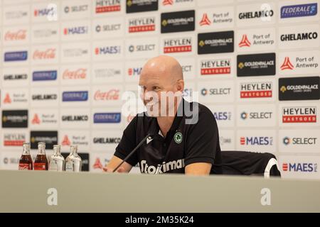 Henning Berg, capo allenatore di Omonoia la conferenza stampa del club cipriota Omonia Nicosia, ad Anversa, mercoledì 25 agosto 2021. giovedì nicosia giocherà nella parte di ritorno del play-off per il concorso Europa League contro la squadra di calcio belga Royal Antwerp FC. FOTO DI BELGA JAMES ARTHUR GEKIERE Foto Stock