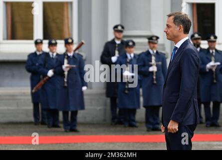 Il primo ministro Alexander De Croo ha fatto una foto in vista di un incontro diplomatico a Bruxelles, venerdì 15 ottobre 2021. Il primo ministro De Croo ha invitato il cancelliere tedesco uscente Merkel per una visita ufficiale. Con l'accoglienza ufficiale, il primo ministro vuole segnare l'importante ruolo che il cancelliere tedesco ha svolto negli ultimi 16 anni. FOTO PISCINA DI BELGA ERIC LALMAND Foto Stock