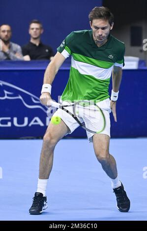 Il francese Nicolas Mahut ha mostrato in azione durante una partita di doppio maschile tra l'olandese Pair Koolhof - Rojer e il francese Mahut - Martin, le finali del torneo europeo Open Tennis ATP, ad Anversa, domenica 24 ottobre 2021. FOTO DI BELGA LAURIE DIEFFEMBACQ Foto Stock