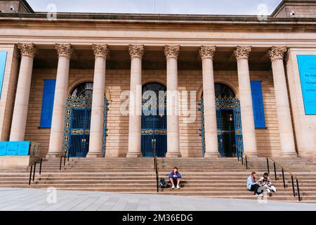 Il municipio di Sheffield è un edificio classificato di livello II a Sheffield, Inghilterra, nella Barker's Pool, una delle piazze centrali della città. E 'stato costruito ed è di proprietà Foto Stock