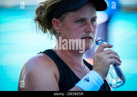 Olandese Aniek Van Koot (WTA 3) raffigurato durante una partita di tennis in sedia a rotelle tra Montjane sudafricana e Van Koot olandese al torneo di tennis 'Australian Open' Grand Slam, martedì 25 gennaio 2022 a Melbourne Park, Melbourne, Australia. L'edizione 2022 del Grand Slam australiano si svolge dal 17th al 30th gennaio. FOTO DI BELGA PATRICK HAMILTON Foto Stock