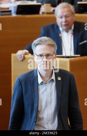 Stephane Hazee di Ecolo, nella foto di una sessione plenaria del Parlamento vallone a Namur, mercoledì 20 aprile 2022. FOTO DI BELGA BRUNO FAHY Foto Stock