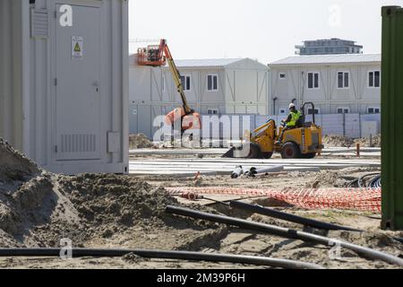 L'immagine mostra l'apertura di alloggi di emergenza per i rifugiati ucraini ad Anversa, mercoledì 27 aprile 2022. Secondo l’Agenzia delle Nazioni Unite per i rifugiati, più di 5 milioni di persone sono fuggite dall’Ucraina dall’invasione russa. FOTO DI BELGA NICOLAS MAETERLINCK Foto Stock