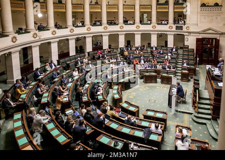 L'immagine mostra una sessione plenaria della Camera al Parlamento federale a Bruxelles, giovedì 12 maggio 2022. BELGA FOTO HATIM KAGHAT Foto Stock