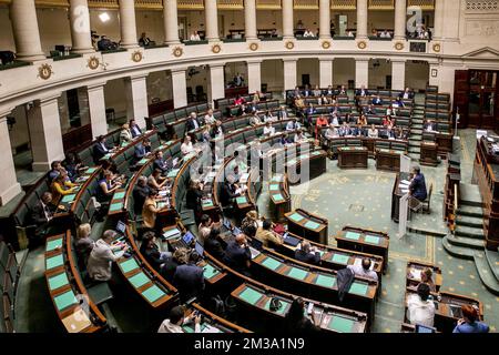 L'immagine mostra una sessione plenaria della Camera al Parlamento federale a Bruxelles, giovedì 12 maggio 2022. BELGA FOTO HATIM KAGHAT Foto Stock