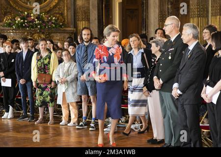 La regina Mathilde del Belgio ha raffigurato durante una cerimonia di premiazione del Queen Mathilde Award 2022 "vedo, IDEA, faccio" della Queen Mathilde Foundation a vzw Brake-out, a Bruxelles, giovedì 12 maggio 2022. Il vincitore del premio Queen Mathilde è stato selezionato da una giuria giovanile di diversi progetti della Fondazione Queen Mathilde BELGA PHOTO HATIM KAGHAT Foto Stock