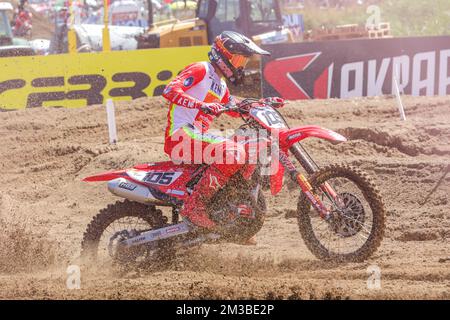 Il belga Cyril Genot ha ritratto in azione durante il motocross MXGP Grand Prix Fiandre, 14th (su 18) gara del FIM Motocross World Championship, domenica 24 luglio 2022 a Lommel. FOTO DI BELGA MARIJN DE KEYZER Foto Stock