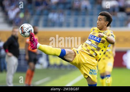 Daichi Hayashi di STVV ha ritratto in azione durante una partita di calcio tra KAA Gent e Sint-Truidense VV, sabato 30 luglio 2022 a Gent, il giorno 2/34 della prima divisione del campionato belga 'Jupiler Pro League' 2022-2023. BELGA FOTO KRISTOF VAN ACCOM Foto Stock