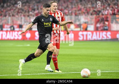 Dante Vanzeir di Union e Paul Jaeckel di Berlino combattono per la palla durante una partita tra il FC Union Berlin e la squadra di calcio belga Royale Union Saint-Gilloise, giovedì 08 settembre 2022 a Berlino, la prima partita su sei nella fase di gruppo del concorso UEFA Europa League. FOTO DI BELGA LAURIE DIEFFEMBACQ Foto Stock