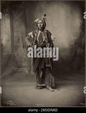 Kiowa , Indiani del Nord America, Indiani Kiowa, Trans-Mississippi e esposizione Internazionale 1898 : Omaha, Neb.. Fotografie dell'Occidente americano Foto Stock