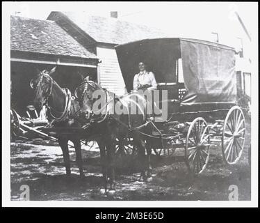 Autobus Lokerville, cavalli, carrozze e pullman. Wayland Free Public Library Cage Collection Foto Stock