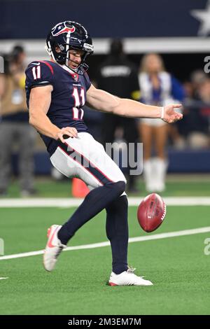 Houston Texans Punter Cameron Johnston (11) si prende il pugno nel primo trimestre della NFL Football Game tra gli Houston Texans e i Dallas Cowboys ON Foto Stock