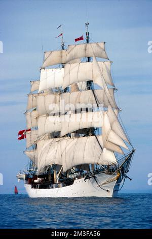 Nave alta danese Danmark, Lerwick, 1999 Foto Stock