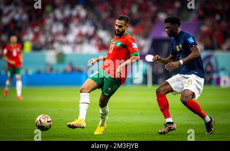 Doha, Qatar. 14th Dec, 2022. Sofiane Boufal (Marokko), Aurelien Tchouameni (fra) Francia - Marocco Frankreich Coppa del mondo Marokko 2022 in Qatar 14.12.20 Foto Stock