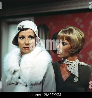 Madame, Sie übertreiben...!, Fernsehspiel nach Jean Jacques Bricaire und Maurice Lasaygues, Deutschland 1975, Regione: Wolfgang Spier, Darsteller: Gerlinde Locker, Anita Kupsch Foto Stock