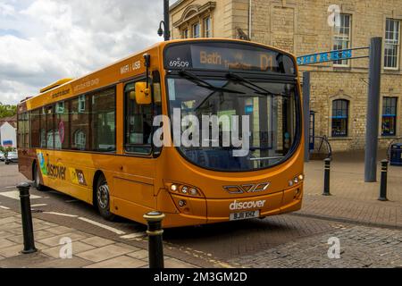 Single Decker dalla First Bus Company, Reg No: BJ11 XHZ, Fleet No: 69509, guidando attraverso le strade di Trowbridge UK 28-06-2022. Foto Stock
