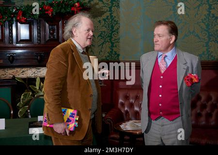 Craig Brown; James Pembroke; Oldie Literary Lunch 13-12-22; The Liberal Club; Foto Stock