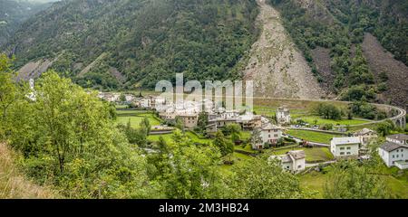 Panorama di Brusio nella Valposchiavo, Grigioni, Svizzera Foto Stock