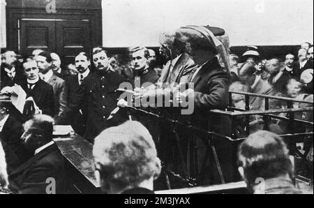 Accusato a Bow Street: Il dottor Crippen e la signorina le neve nel Do Foto Stock