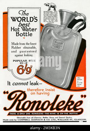 "La migliore bottiglia di acqua calda al mondo, realizzata con la gomma più fine ottenibile e garantita contro le perdite". 1926 Foto Stock