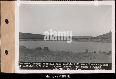 Panorama guardando verso ovest da Quabbin Hill sopra l'ex villaggio di Enfield (vista a sinistra di tre foto), vedere le foto #2625 e #2626, Quabbin Reservoir, Mass., 22 settembre 1942 , acquedotto, serbatoi strutture di distribuzione idrica, ingegneria, viste generali, comunità ex Foto Stock