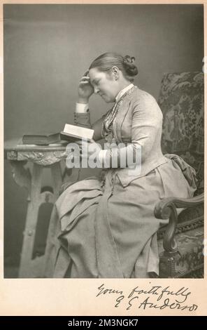 Elizabeth Garrett Anderson (1836-1917) - medico, sostenitore dei diritti delle donne e la prima donna ad essere eletta sindaco. Era la sorella di Millicent Fawcett. Data: 1889 Foto Stock