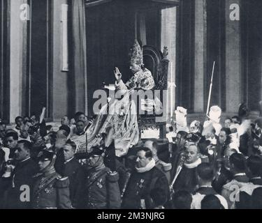Pio XII Incoronazione Foto Stock