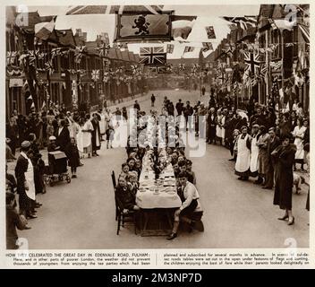 Festa per il tè di strada dell'incoronazione 1937 Foto Stock