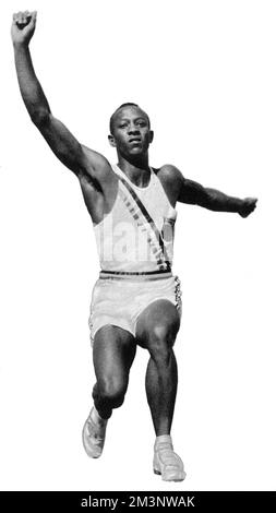 James Cleveland Jesse Owens atleta americano, quattro volte campione ai Giochi Olimpici di Berlino, 1936 agosto. Data: Agosto 1936 Foto Stock