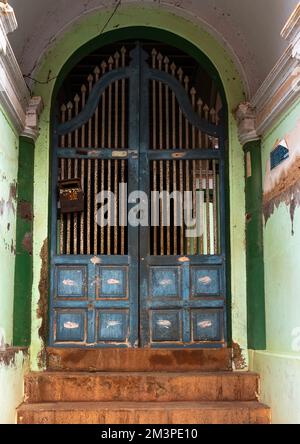 Chettiar palazzo porta di legno, Tamil Nadu, Pallathur, India Foto Stock