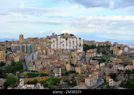 Il centro storico e urbano di Enna Sicilia Italia Foto Stock