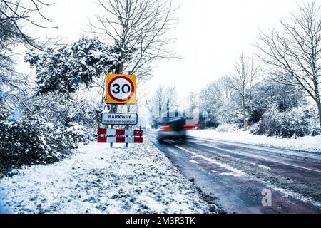 Neve nella periferia di Barkway, Inghilterra Foto Stock