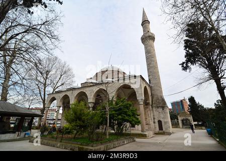 Murat Pasha Mosque si trova nel quartiere Fatih di Istanbul. Fu costruito tra il 1465 e il 1471. Foto Stock