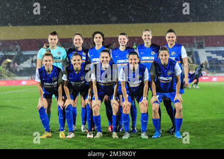 La linea di partenza di St Ponten per la partita di gruppo UEFA Womens Champions League COME Roma vs SKN St Ponten allo Stadio Comunale Domenico Franioni, Latina (Tom Seiss/ SPP) Credit: SPP Sport Press Photo. /Alamy Live News Foto Stock