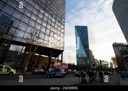 Nuove torri di vetro - uffici aziendali - su Blackfriars Road, Londra, SE1 UK Foto Stock