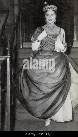 La contessa di rosse, Madre dello sposo in un abito di organza bianco e nero disegnato da Victor Stiebel - matrimonio della principessa Margaret con Anthony Armstrong-Jones. Foto Stock