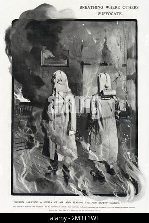 Vigili del fuoco che indossano un nuovo apparecchio respiratorio per proteggerli dall'inalazione di fumi, della durata di venti minuti. Data: 1907 Foto Stock