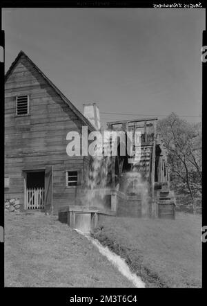 Saugus Iron Works , industria del ferro, impianti industriali, ruote ad acqua. Samuel Chamberlain Fotografia negatives Collection Foto Stock