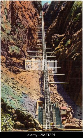 Scenica pendenza dal fondo della Gola reale, Colom. , Montagne, impianti sportivi e ricreativi, Tichnor Brothers Collection, cartoline degli Stati Uniti Foto Stock