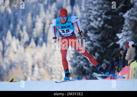 Davos, Schweiz, 17. Dicembre 2022. Roman Schaad beim Sprint Rennen am FIS Langlauf Weltcup Davos Nordic 2022 a Davos. Foto Stock