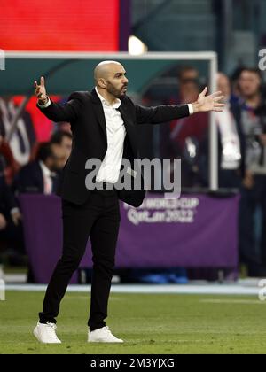 AR-Rayyan, Qatar. 17th Dec, 2022. AR-RAYYAN - allenatore del Marocco Walid Regragui durante la Coppa del mondo FIFA Qatar 2022 Play-off partita del terzo posto tra Croazia e Marocco allo stadio internazionale Khalifa il 17 dicembre 2022 ad Ar-Rayyan, Qatar. AP | Dutch Height | MAURICE OF STONE Credit: ANP/Alamy Live News Foto Stock