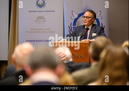 Afsar Rathor parla alla Conferenza "libertà religiosa - il diritto umano sotto attacco" a Bratislava, Slovacchia. 2022/12/09. Foto Stock