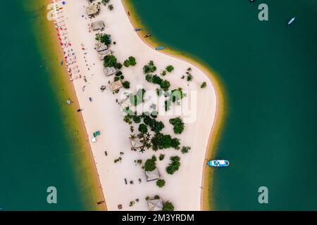 Lunga spiaggia di sabbia in Alter do Chao lungo il fiume amazzonia, Para, Brasile Foto Stock