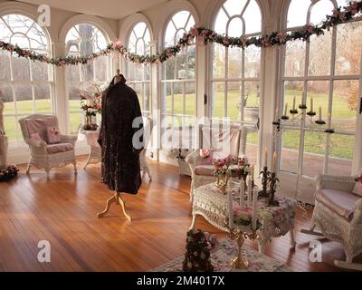 Ringwood Manor state Park a Ringwood, New Jersey, in occasione della mostra annuale di Natale vittoriano che mostra la casa padronale e le decorazioni. Foto Stock
