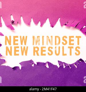 Segno che mostra nuovo mindset nuovi risultati. Parola scritta su Open to Opportunities Nessun limite pensa più grande Foto Stock