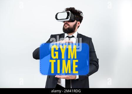 Segno di scrittura a mano Gym Time. Parola per una motivazione per cominciare ad esercitarsi fuori fare le esercitazioni idoneità Foto Stock