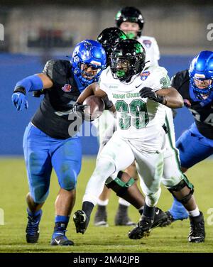 Frisco, Texas, Stati Uniti. 17th Dec, 2022. North Texas Mean Green running back AYO ADEYI (39) corre la palla per iarde. (Credit Image: © Gregory Dodds/ZUMA Press Wire) Foto Stock