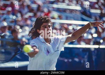 Gabriela Sabatini (ARG) vincitore del Campionato femminile di singolare all'USOpen Tennis 1990. Foto Stock