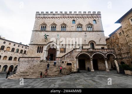 Palazzo dei Priori, centro storico di Perugia Foto Stock