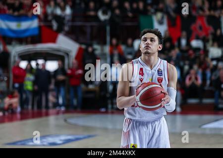 Varese, Italia. 18th Dec, 2022. Colbey Ross #4 di Pallacanestro Varese OpenJobMetis in azione durante il LBA Lega Basket Un gioco di Stagione 2022/23 tra OpenJobMetis Varese e Pallacanestro Trieste a Enerxenia Arena, Varese, Italia il 18 dicembre 2022 Credit: Independent Photo Agency/Alamy Live News Foto Stock